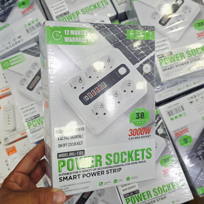 6 مقابس 5 منافذ USB + مقبس تيار متردد PD بقوة 20 وات مع مصهر وقفل أمان للأطفال متين 3000 وات - G6B