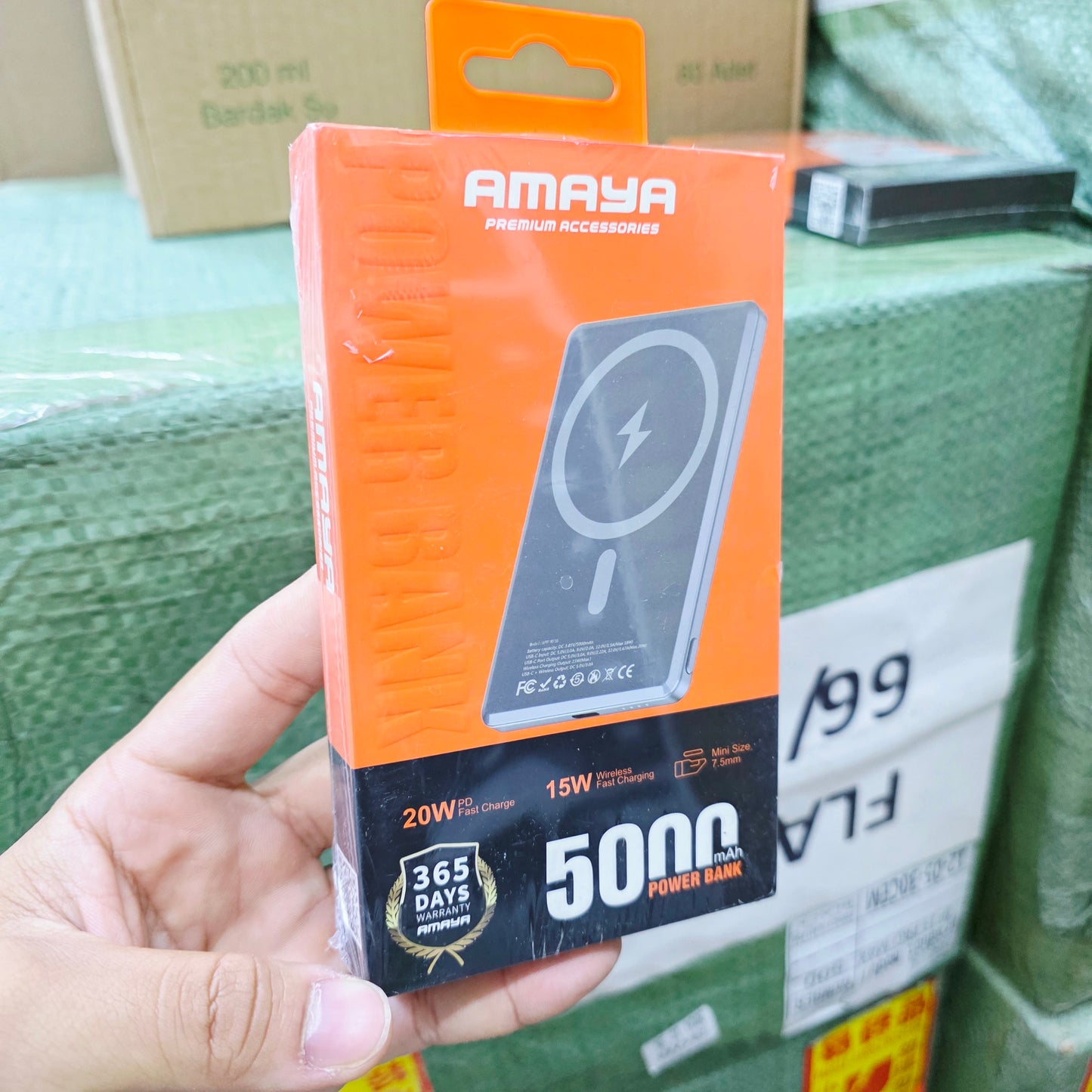 Ultra ince 5000 mah magsafeli 7,5mm batterypack 20w pd 15w wirless kablosuz şarj aleti powerbank wf35 - P1Y