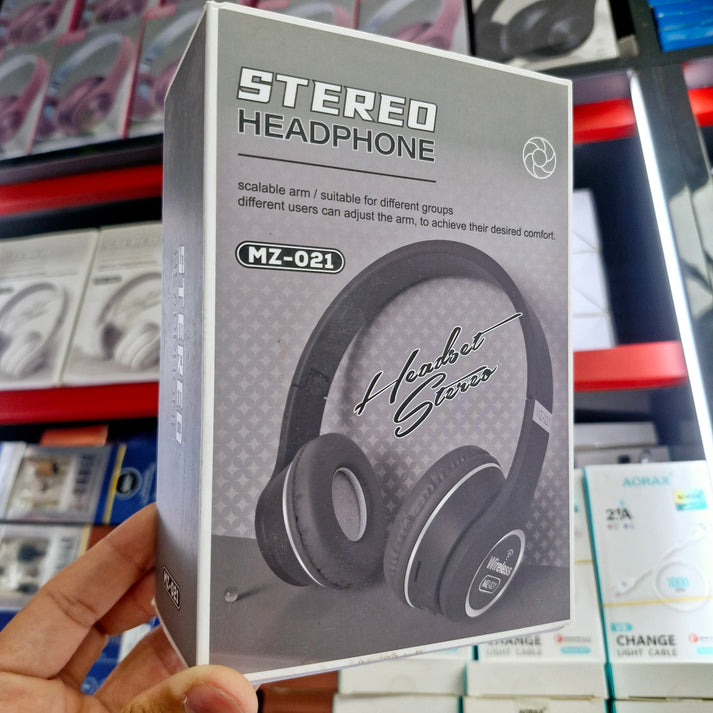 Mz-021 adjustable size stereo over-the-head headphones with pads - U1T