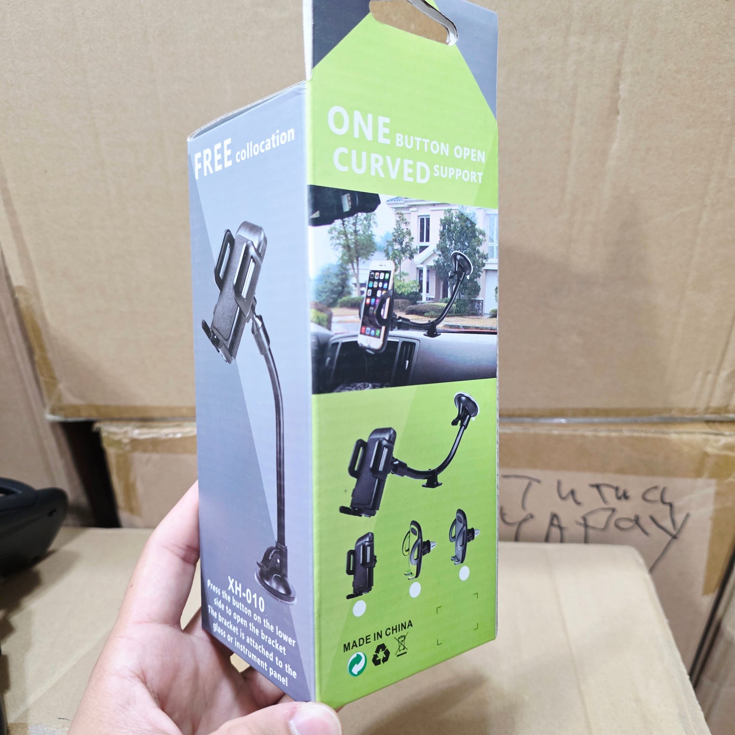 Elbow-supported, long spring-armed, suction cup, 360-degree adjustable vacuum in-car phone holder that can be attached to the dashboard and window - R2M