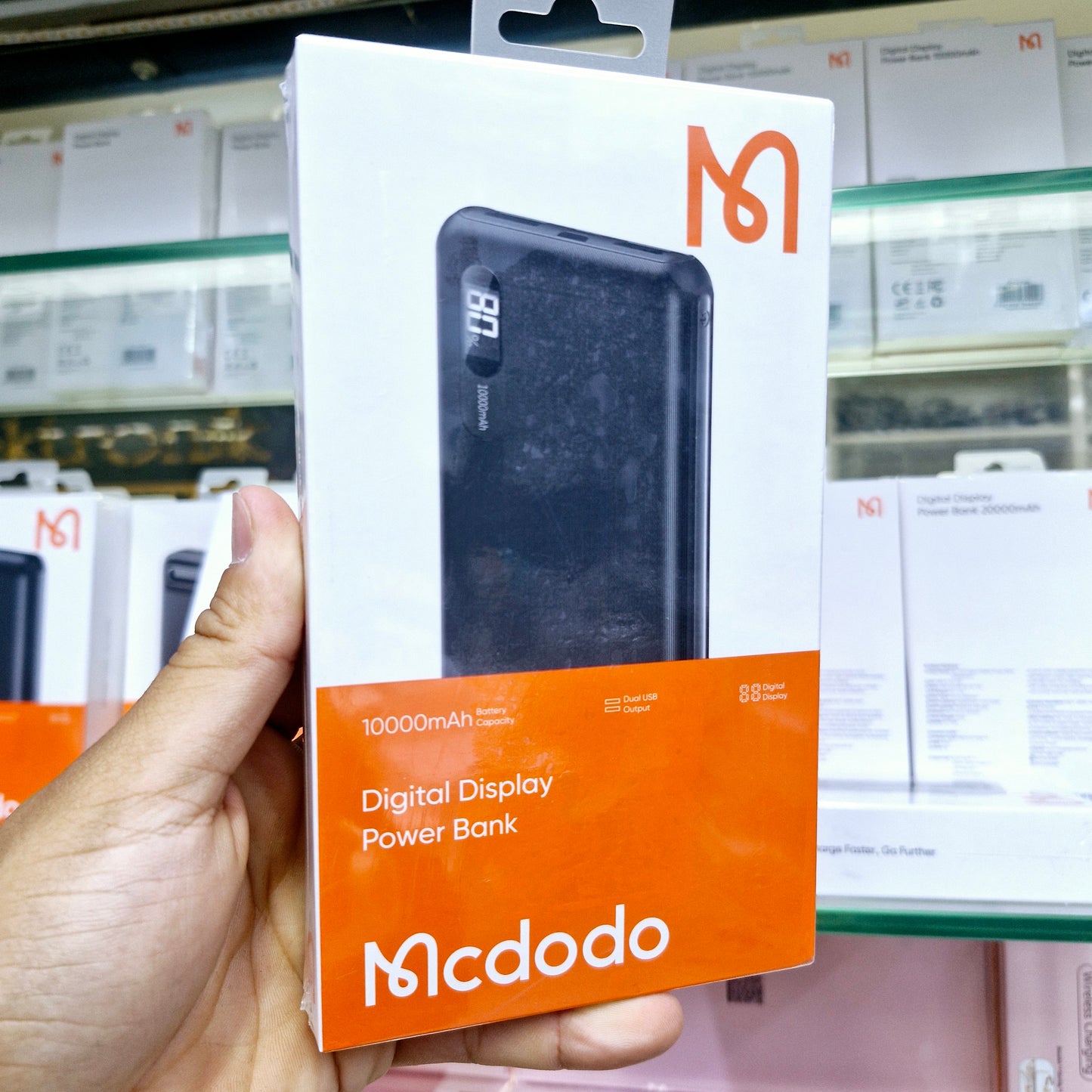 Mcdodo 10000mAh Dijital Ekranlı Powerbank - Hızlı Şarj Teknolojisi MC-434