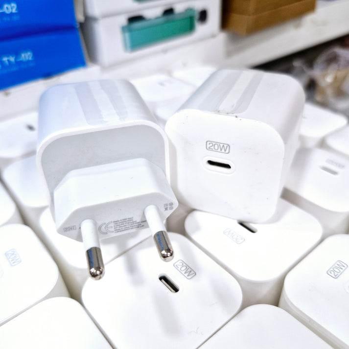 Kutusuz 20w typeC çıkışlı kare tasarımlı ios uyumlu şarj başlık - S1B - KolayMagza KM Technology