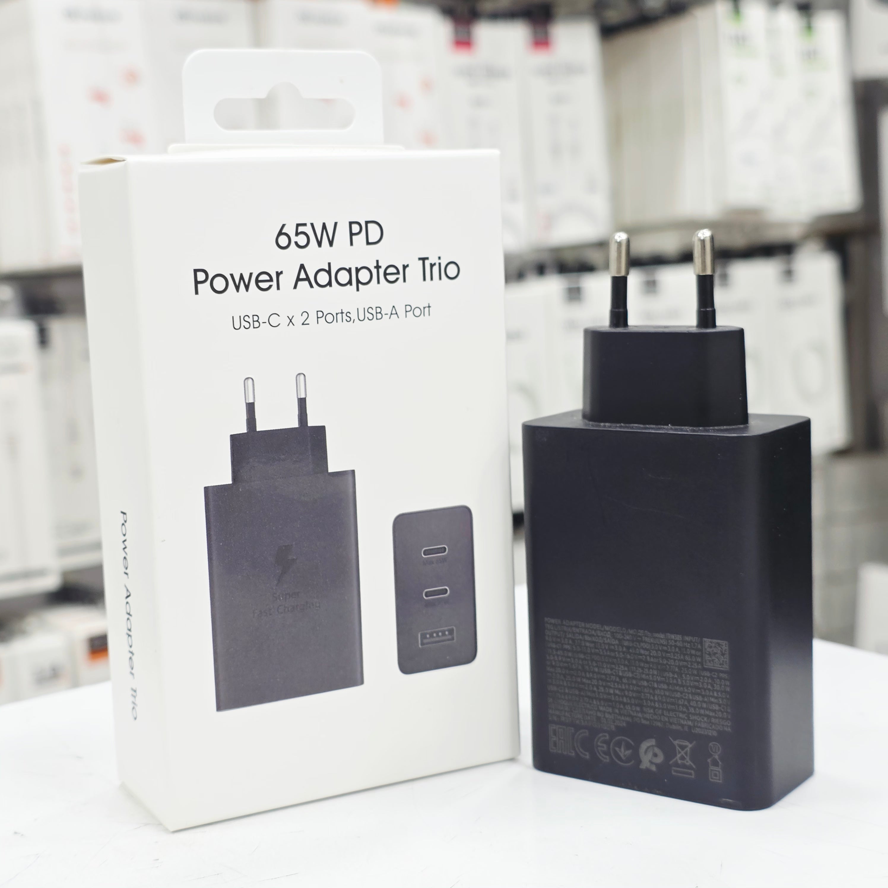65W PD Üçlü Hızlı Şarj Adaptörü - Super Fast Charging Destekli, 2x Type-C 1x USB-A 3 Portlu Şarj Başlığı (Siyah) ÖZEL