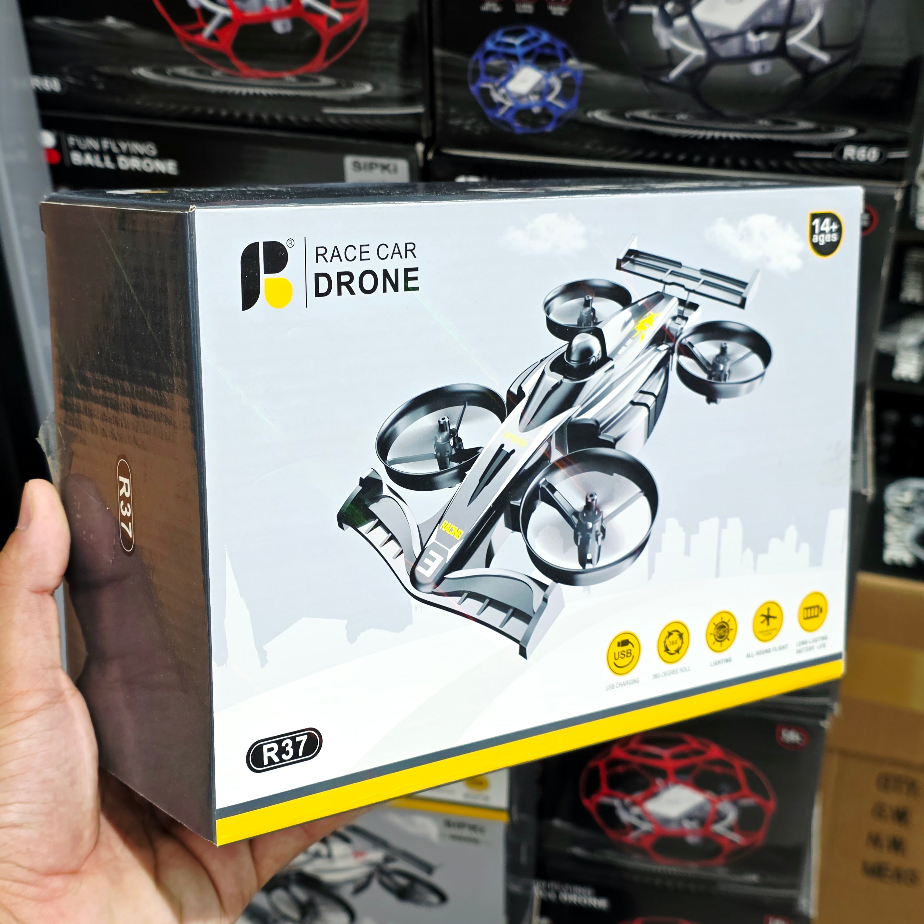 R37 2'si 1 Arada Uzaktan Kumandalı Uçan Yarış Arabası ve Drone - Kara ve Hava Modlu Akrobatik Quadcopter SANTRAL HAN