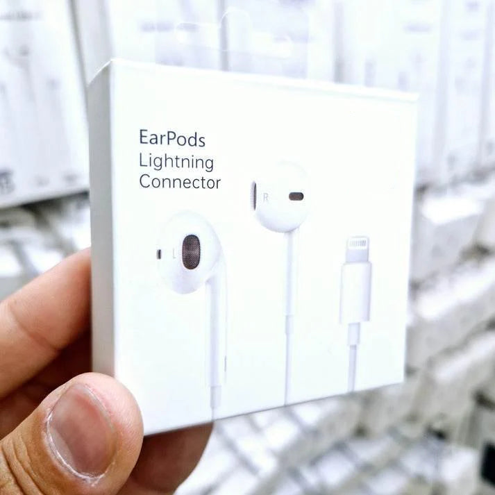 سماعة أذن سلكية داخلية متوافقة مع iOS ومدخل Lightning مع ميكروفون