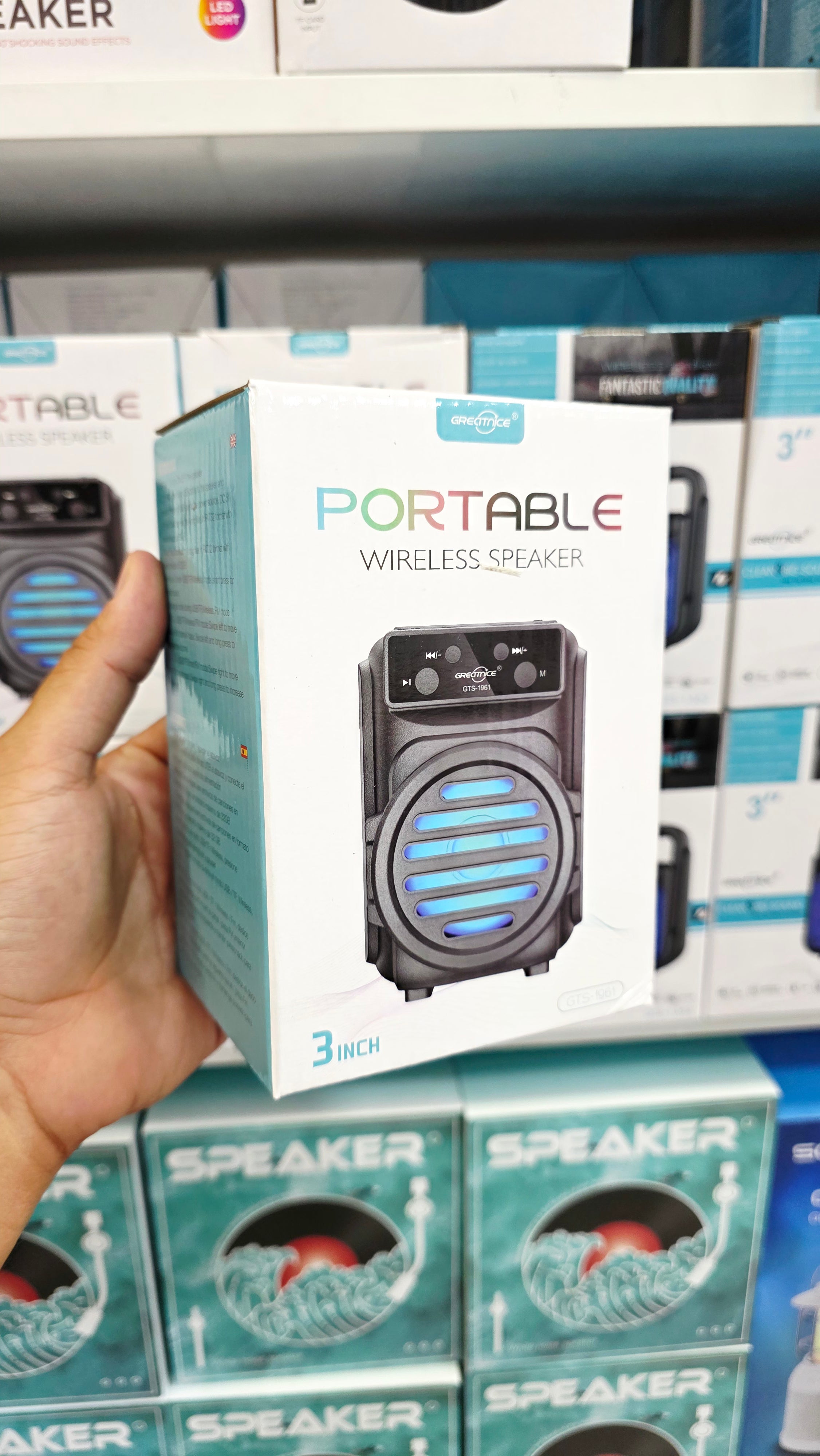 GTS-1961 RGB LED Işıklı Taşınabilir Kablosuz Bluetooth Hoparlör - FM Radyo / USB / SD Kart Destekli 3" Mini Speaker TORİMA