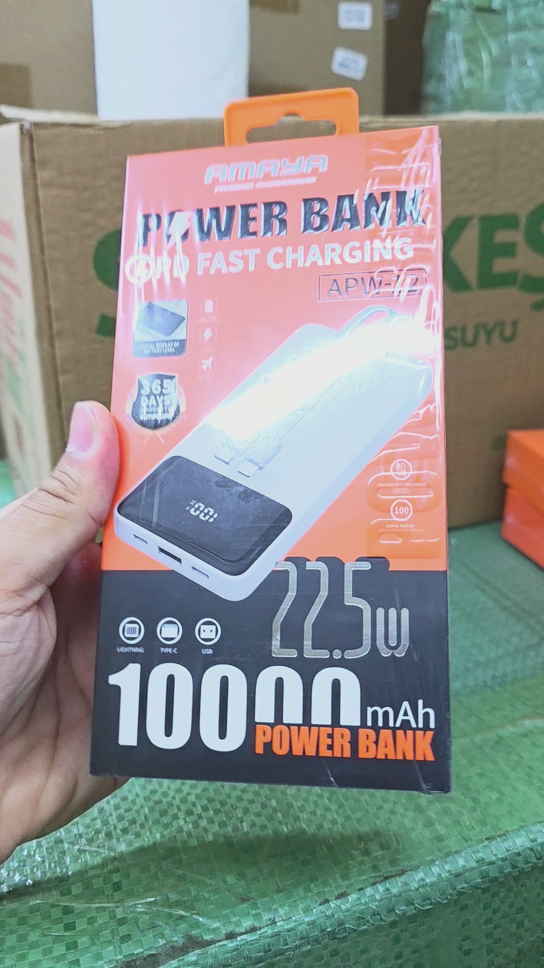 مؤشر دعم الشحن السريع PD بقوة 22.5 واط وسعة 10000 مللي أمبير في الساعة مع كابل Lightning من النوع C ومخرج USB APW12 - P2A