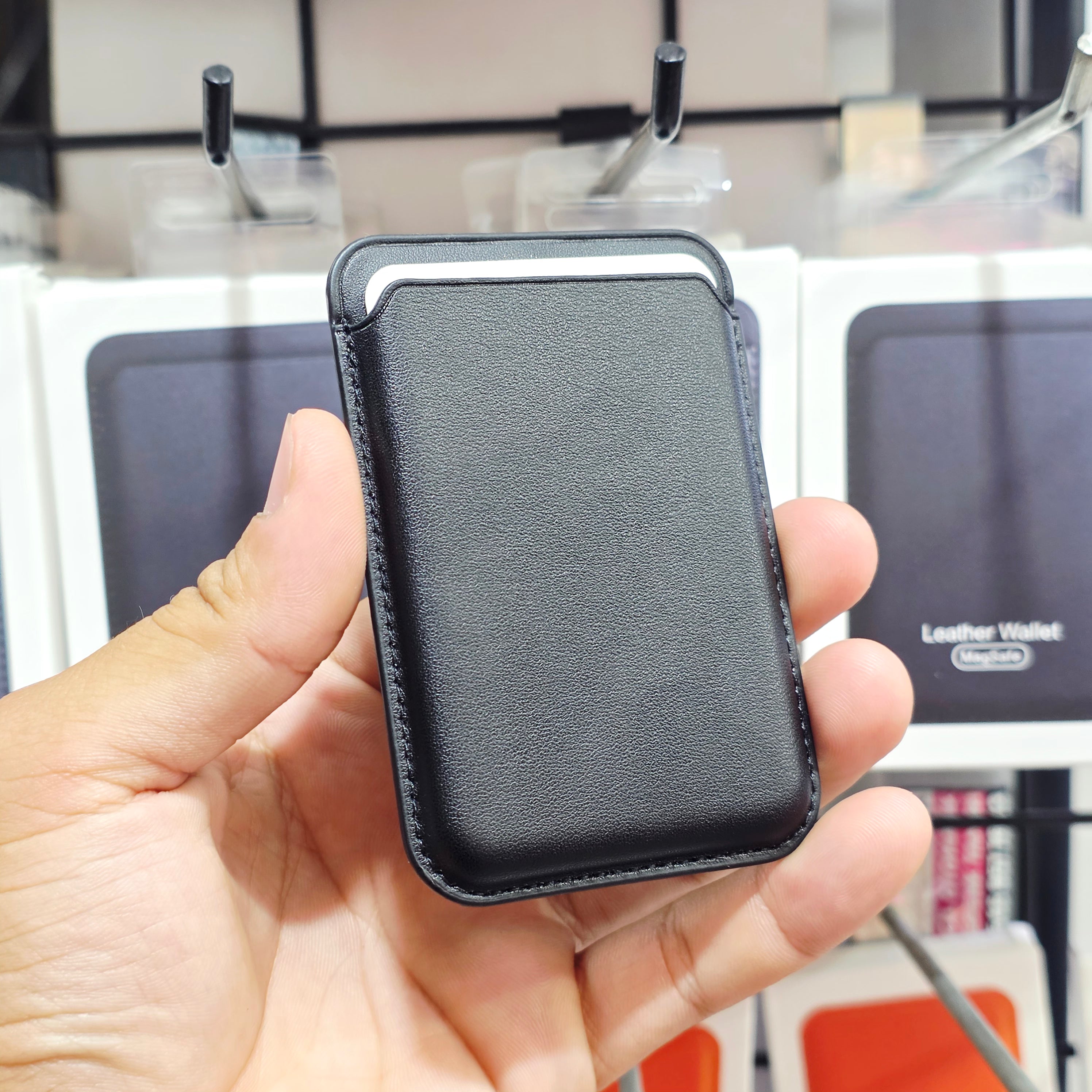 Magsafe uyumlu deri kartlık | telefon arkasına mıknatıslı yapışan cüzdan | iphone ile uyumlu şık ve ince tasarım Baysal
