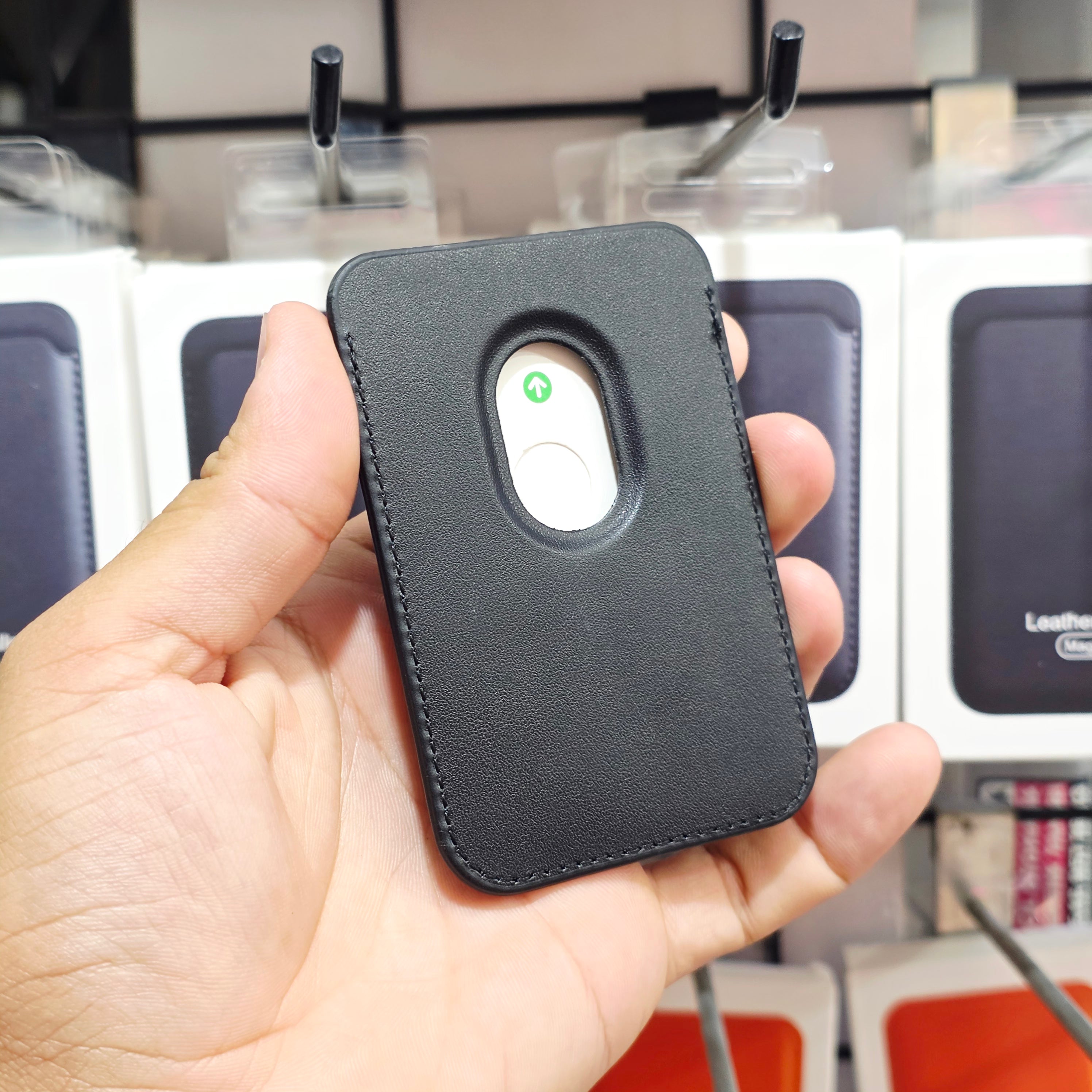 Magsafe uyumlu deri kartlık | telefon arkasına mıknatıslı yapışan cüzdan | iphone ile uyumlu şık ve ince tasarım Baysal