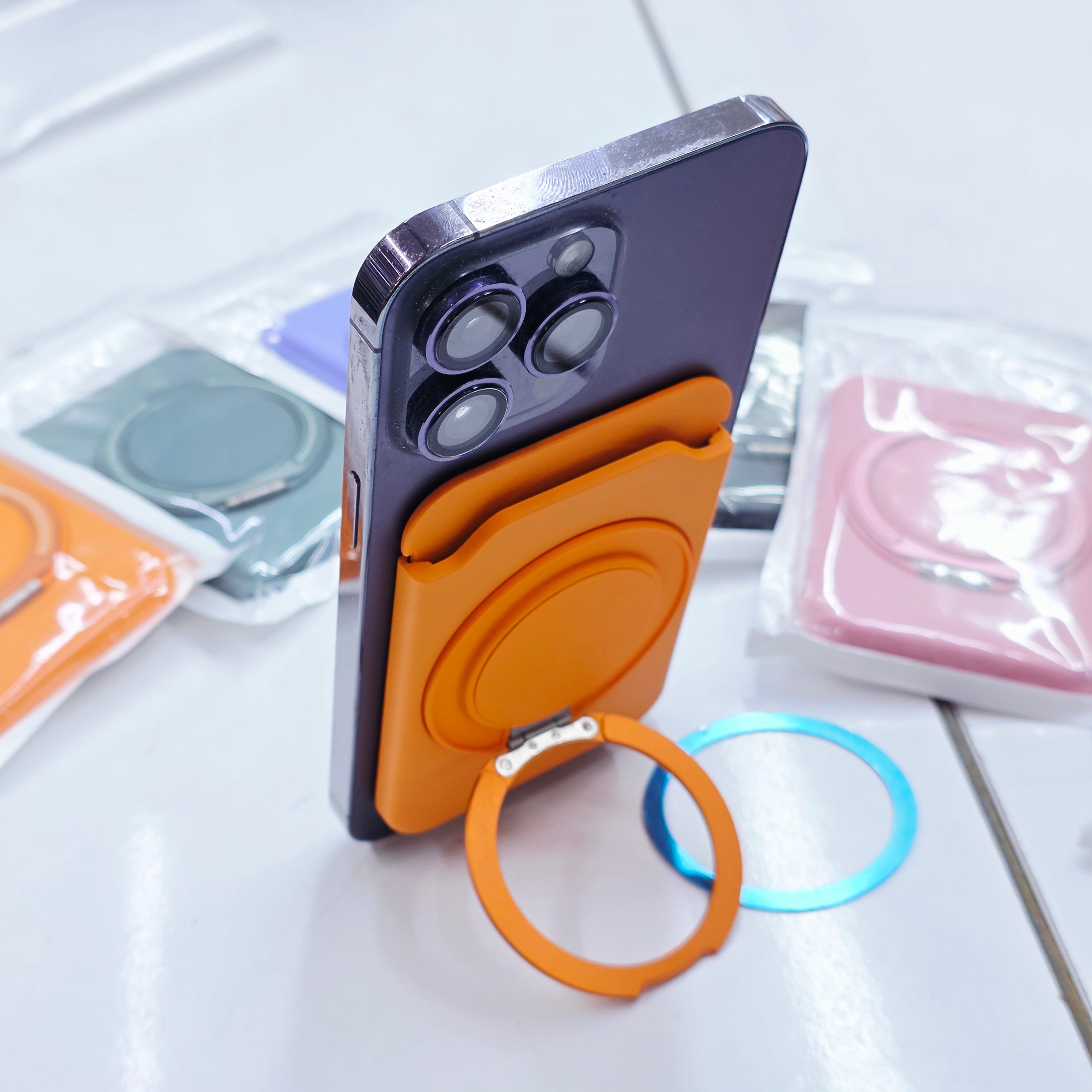 iPhone Uyumlu MagSafe Mıknatıslı Kartlık ve Yüzüklü Stand M47